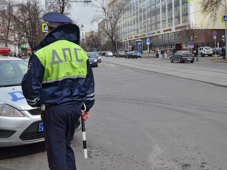 Сотрудники ДПС вправе проверить наличие тахографа и документов
